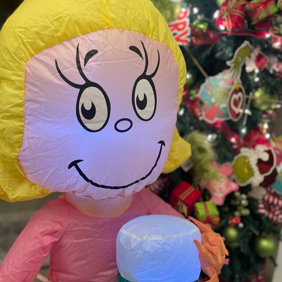 The grinch Cindy lou who airblown inflatable 5 feet - Picture 17 of 17